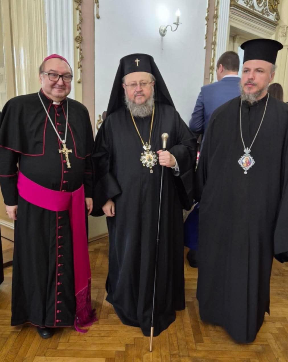 Никополският Епископ монс. Каваленов с Русенския Митрополит Наум